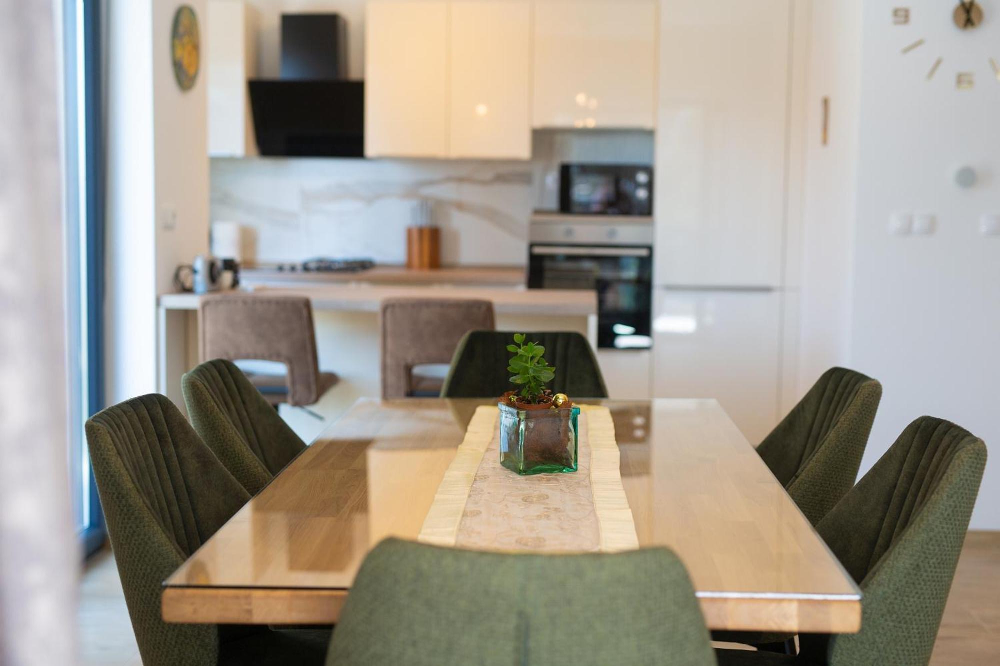 Apartments Paola & Karla With Pool Krk Town Quarto foto